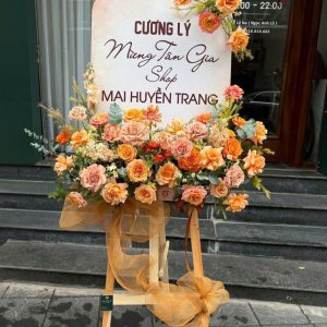 Kệ hoa hiện đại tone cam – hồng pastel sang trọng