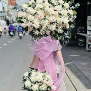 Kệ hoa khai trương Hồng Phát